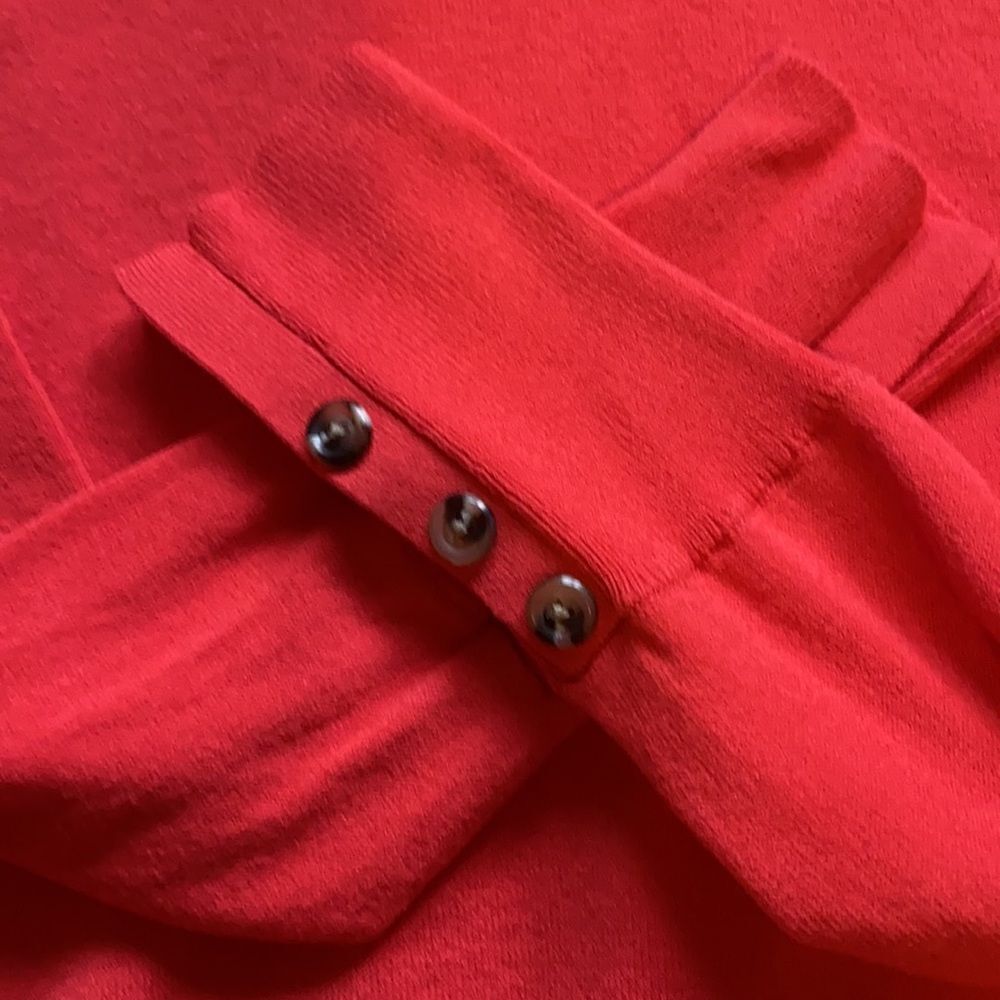 Ann Taylor Red Button‑Cuff Sweater – Size Small – Excellent Condition - Picture 3 of 5